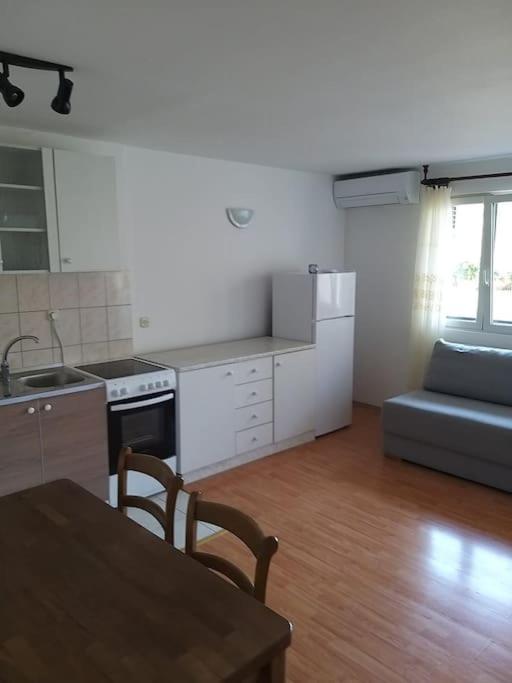 Nice Apartment On Quite Location Near City Center Split Kültér fotó